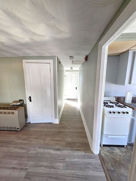 Building Photo - 36 Hilton St