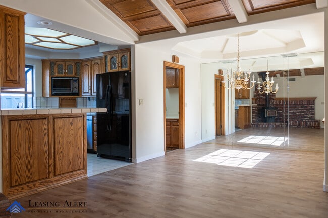 Building Photo - 26603 Berino Dr