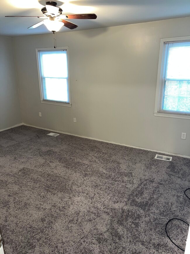 Building Photo - 2136 Catskill St