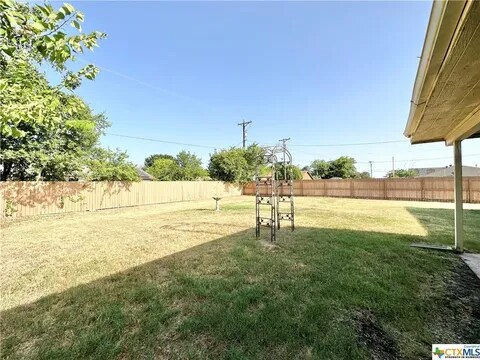 Building Photo - 3322 Tallwood Dr