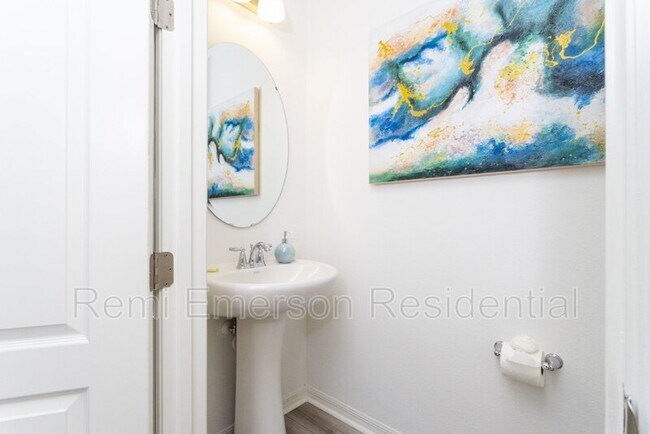 Building Photo - 624 Benoi Dr