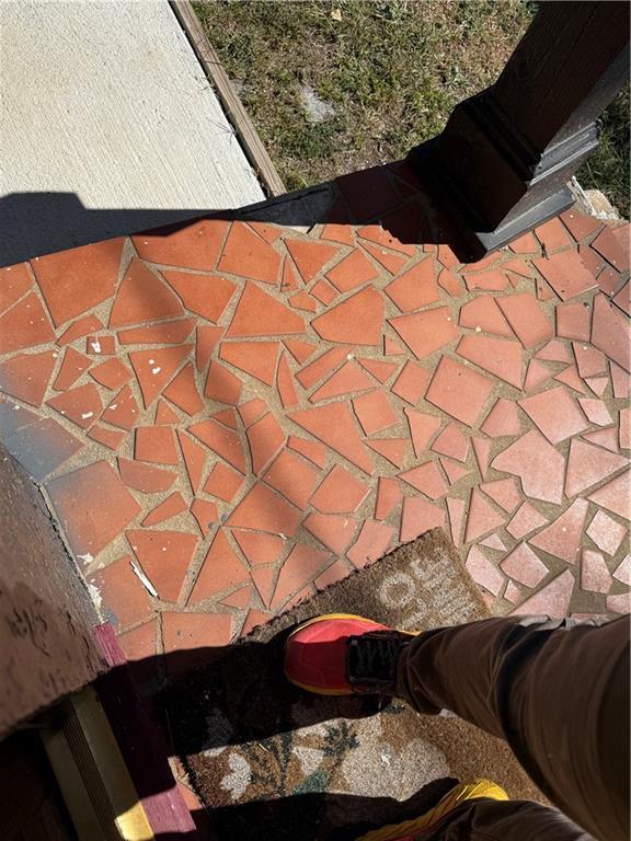 Building Photo - 117 Vine St SW