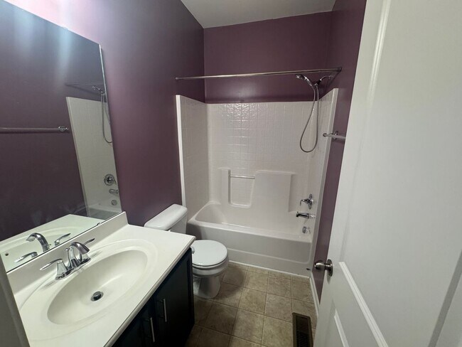 Building Photo - 1052 Spacious Skies Ln
