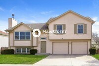 Building Photo - 3 Bedroom Pet-Friendly Home in Leavenworth, KS with Main Street Renewal