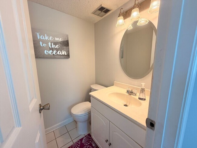 Building Photo - Fully Furnished Beach Pod - 2BR Near Folly Beach & Downtown Charleston!