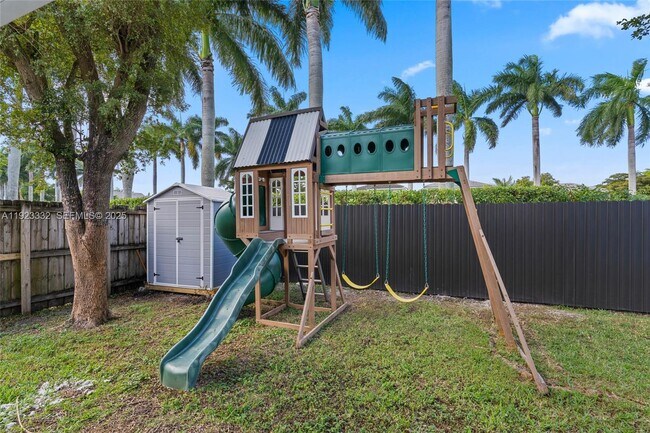 Building Photo - 396 NE 33rd Terrace