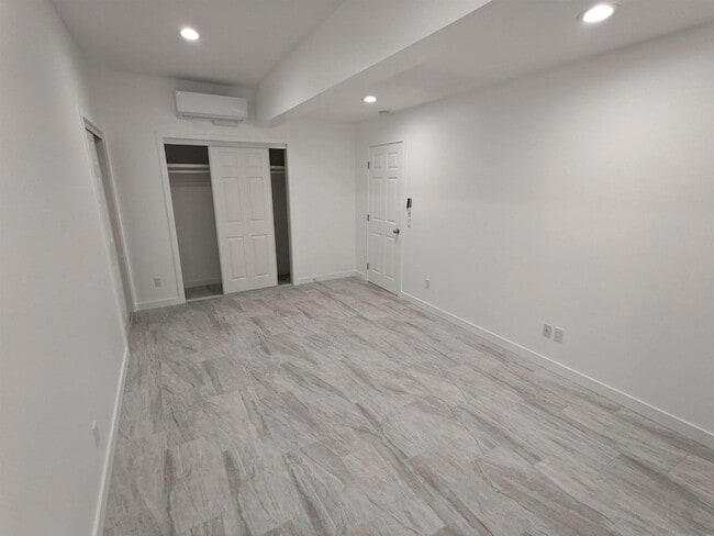 Building Photo - 4163 1/2 Marian Street Unit