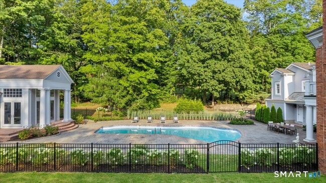 Building Photo - 1421 Oenoke Ridge