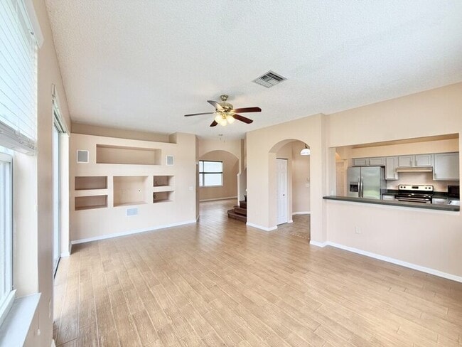 Building Photo - 1647 Gray Bark Dr