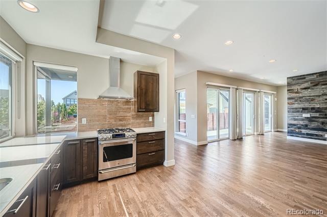 Building Photo - 6633 Avrum Dr