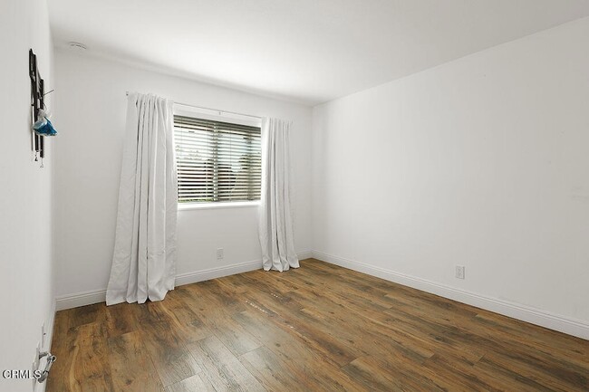 Building Photo - 1129 Glenbridge Cir