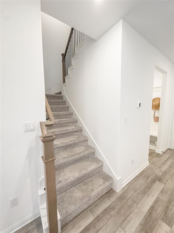 Building Photo - 2725 Woodall Dr