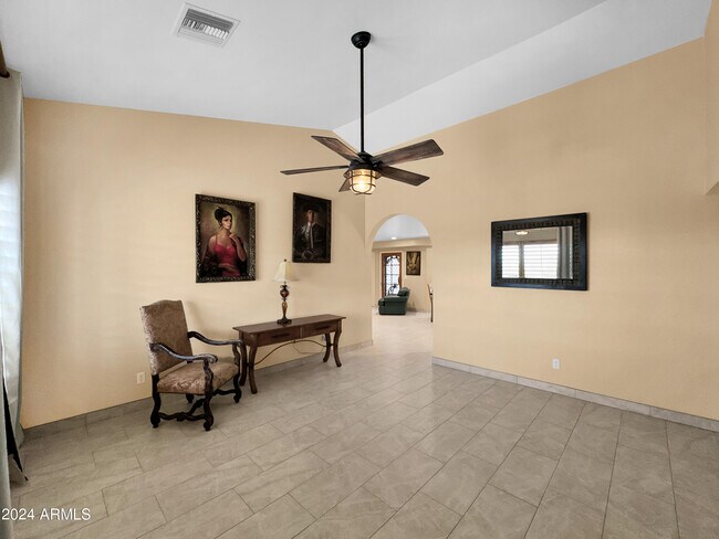 Building Photo - 15036 N Dogwood Ln