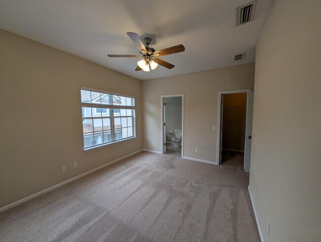 Building Photo - 1736 Forest Lake Cir W