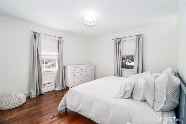 Building Photo - 58 Davenport Dr