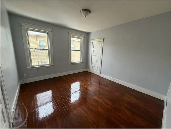 Building Photo - 21 Hitchcock Rd