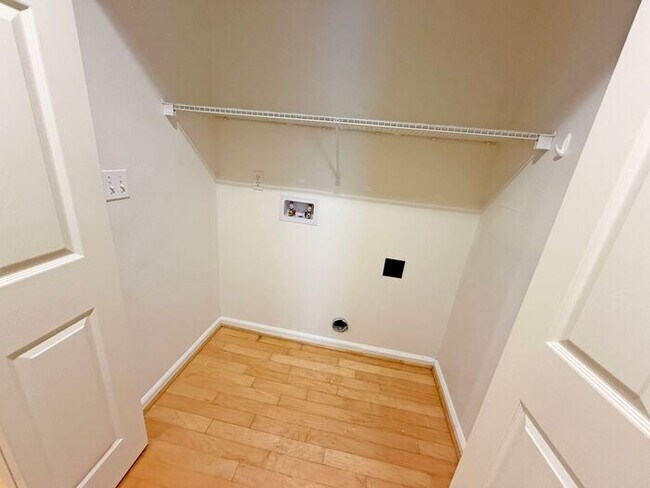 Building Photo - Beautiful Evergreen Home with Pool on Corner Lot -- Walk to Park and Chaboya Middle!