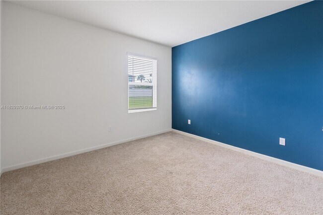 Building Photo - 5305 Fantasy Dr