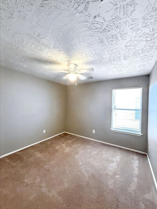 Building Photo - 11319 Moonlight Ridge Dr