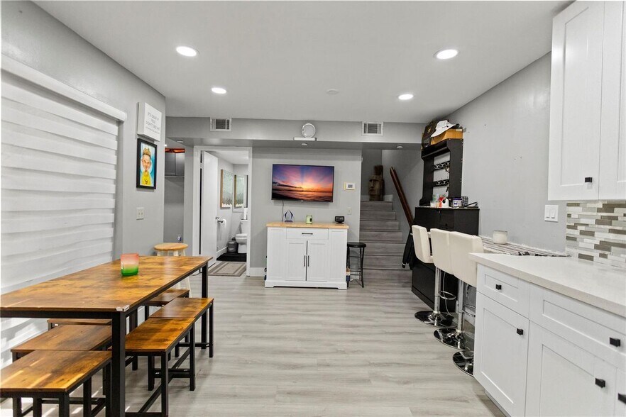 Building Photo - 22940 Oxford Pl