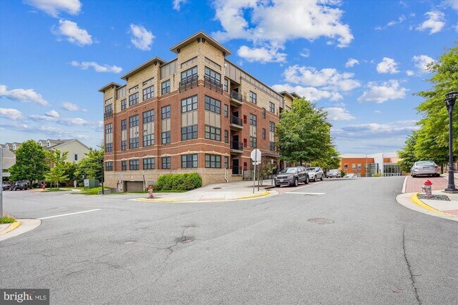 Building Photo - 9523 Bastille St