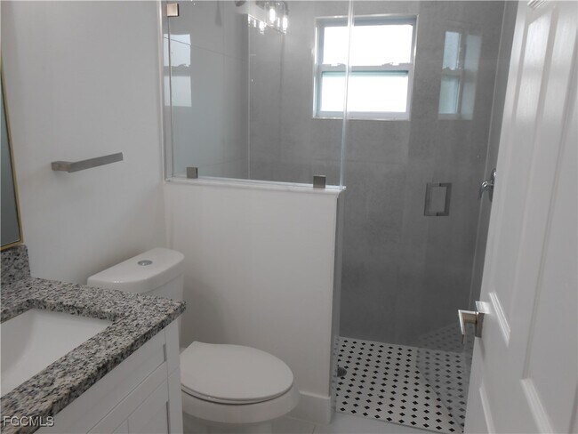 Building Photo - 4618 15th St SW