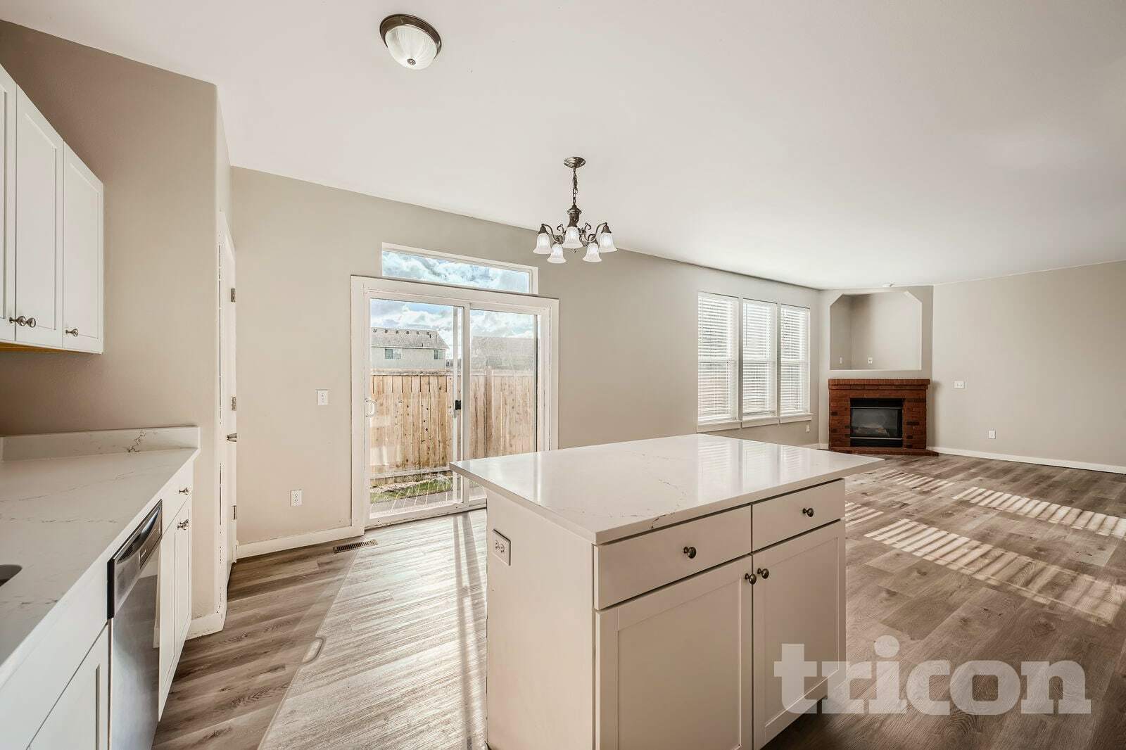 Building Photo - 1222 193rd St E