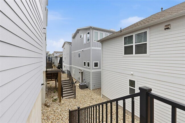 Building Photo - 2024 Sager Dr