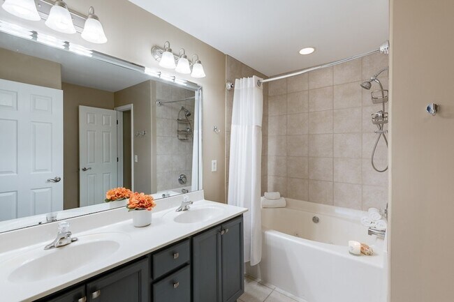 Building Photo - 115 Noel Cove Cir