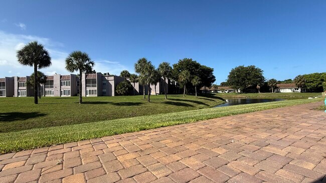Building Photo - 2600 Fiore Way