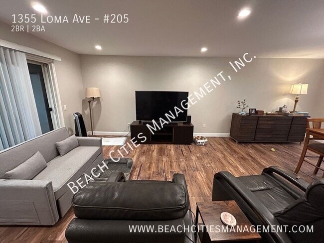 Building Photo - 1355 Loma Ave