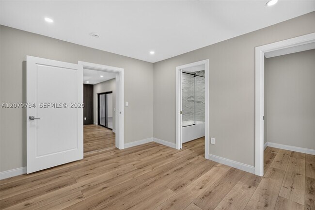 Building Photo - 1011 NW 30th Pl