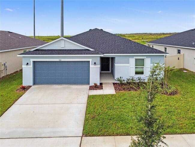 Building Photo - 608 Royal Palm Dr
