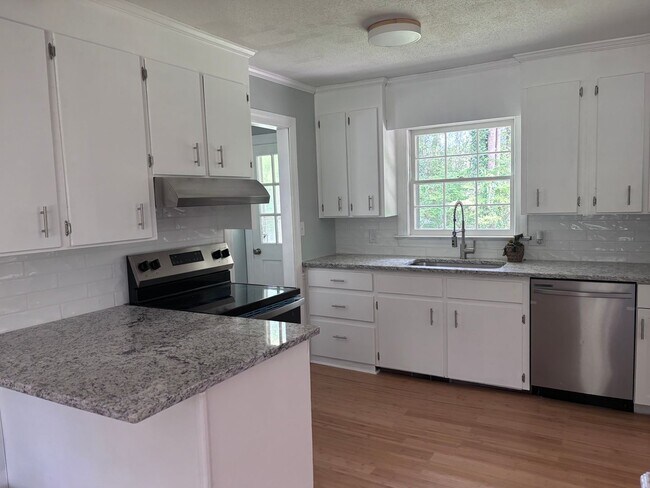 Building Photo - 3807 Radom Rd.