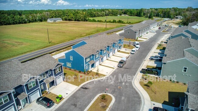 Building Photo - 103 S Grassland Rd