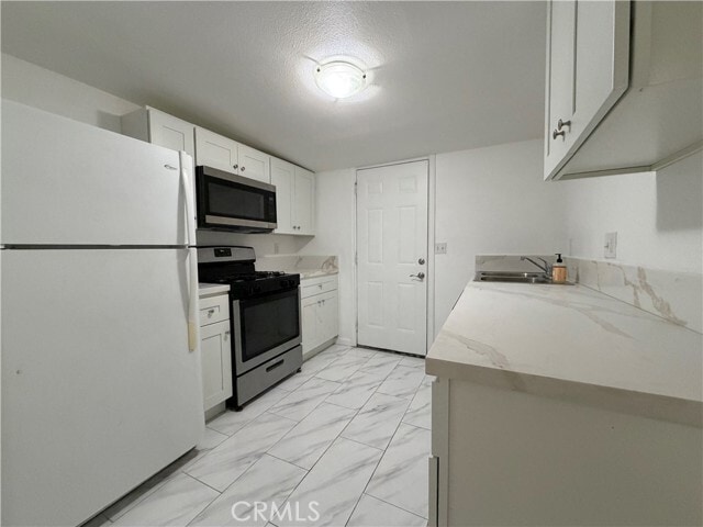 Building Photo - 9395 Mission Blvd