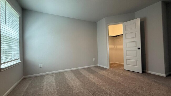 Building Photo - 13260 Musky Dr