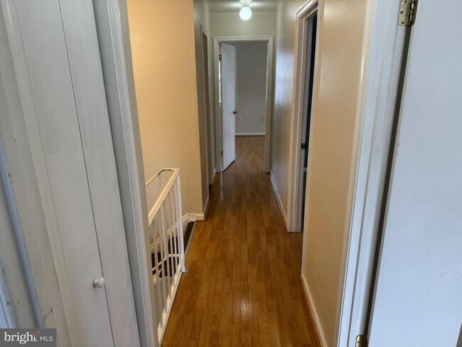 Building Photo - 540 Peacock Dr