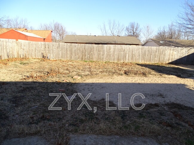 Building Photo - 485 W 150th St