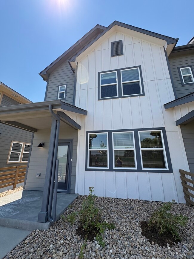 Building Photo - 978 Nettle Ln