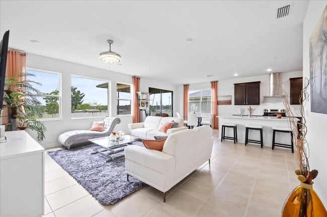 Building Photo - 12195 Stirrup Dr