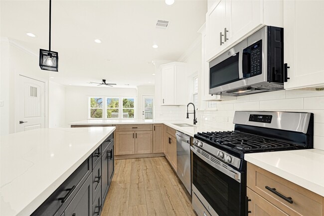 Building Photo - 3108 Arlington St