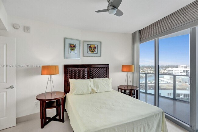 Building Photo - 3101 S Ocean Dr