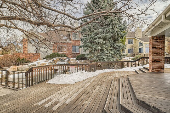 Building Photo - Beautiful 2 bed 1 bath Condo in Aurora