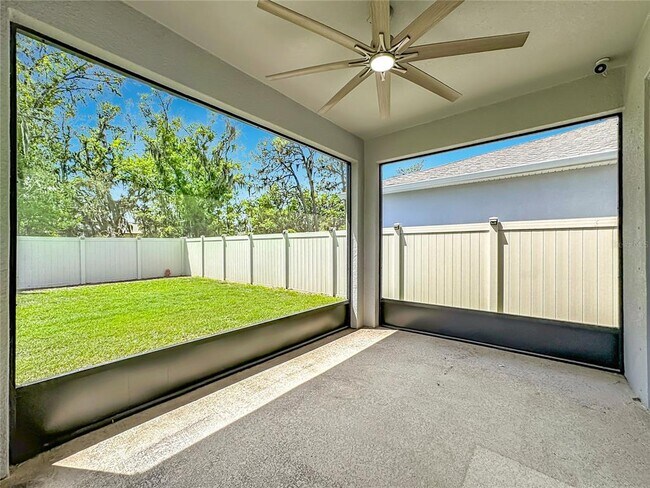 Building Photo - 13071 Brookside Moss Dr