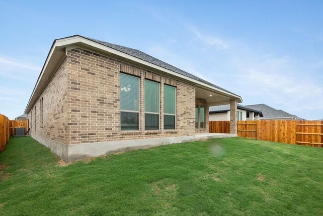 Building Photo - 626 Bay Breeze Dr