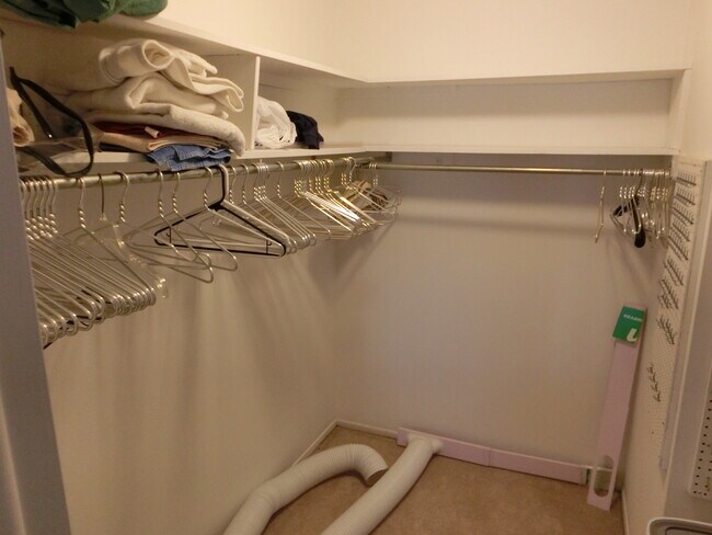 Walk in closet - 430 Riviera Dr