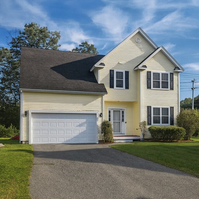 Building Photo - ? GORGEOUS COLONIAL – 4 BED / 2.5 BATH ?