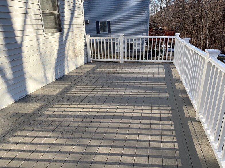 Building Photo - 91 Knollwood Dr