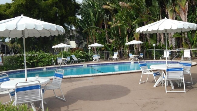 Building Photo - 3115 Oakland Shores Dr